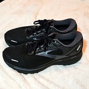 Brooks Ghost 14 Black Women’s Size 10.5 wide Running Shoes